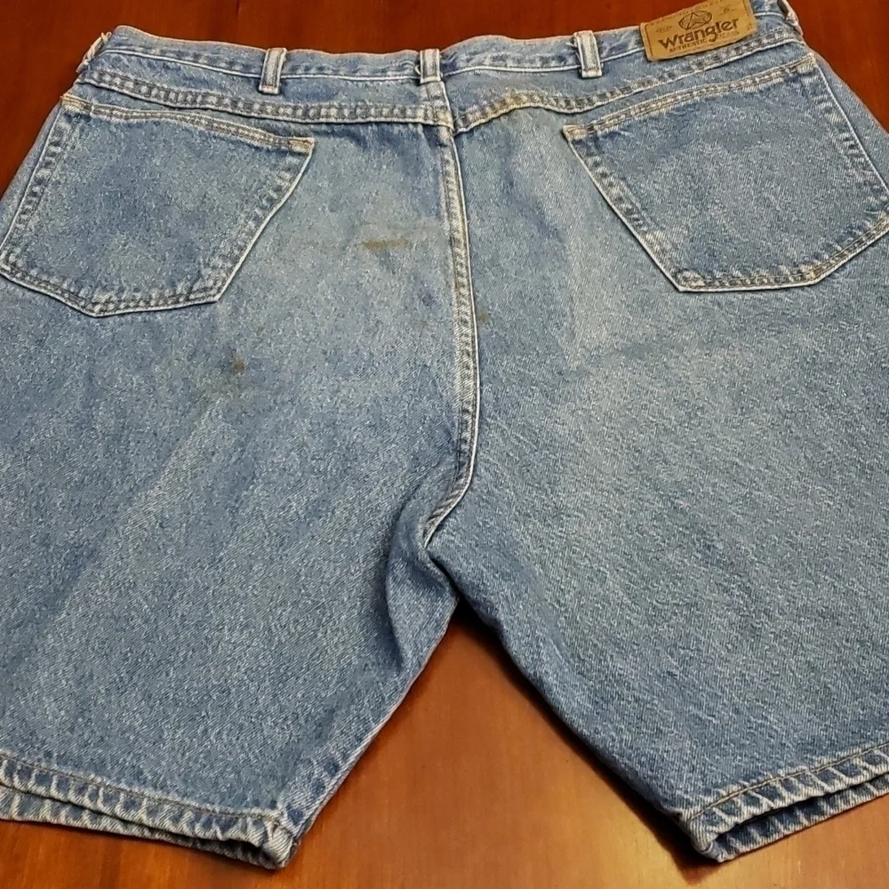 Wrangler Denim Shorts 40x8 Paint Stained 100% Cotton